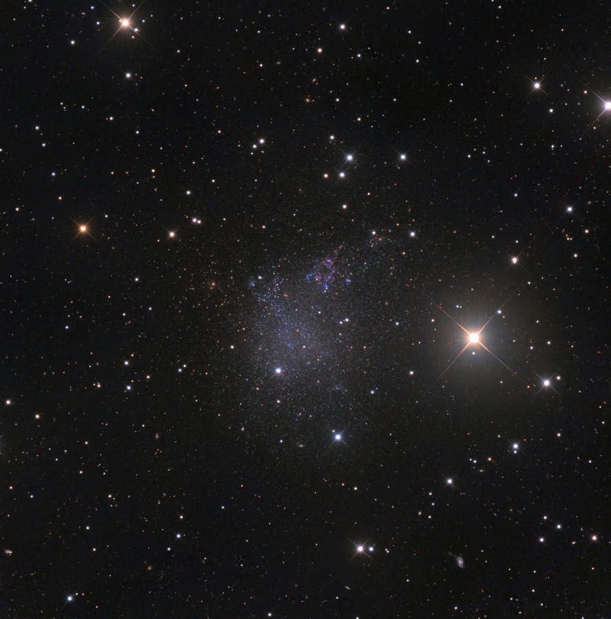 ic1613